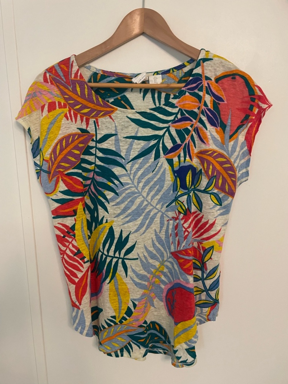 C&C California Tropical Print Short Sleeve Top - Vibrant Boho Beach Size L